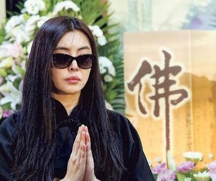 王祖賢到底情歸何處？